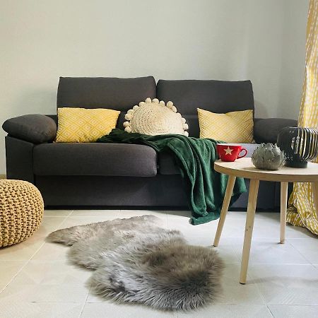 Cozy 2-Bedroom Serviced Apartment With Netflix Puerto de Sagunto Exterior foto