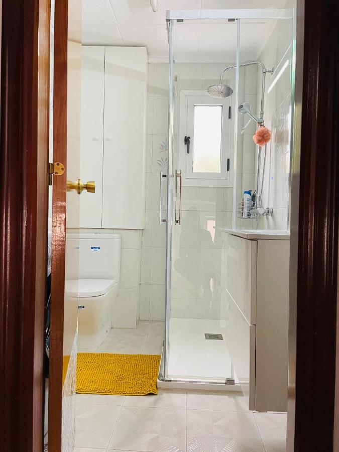 Cozy 2-Bedroom Serviced Apartment With Netflix Puerto de Sagunto Exterior foto